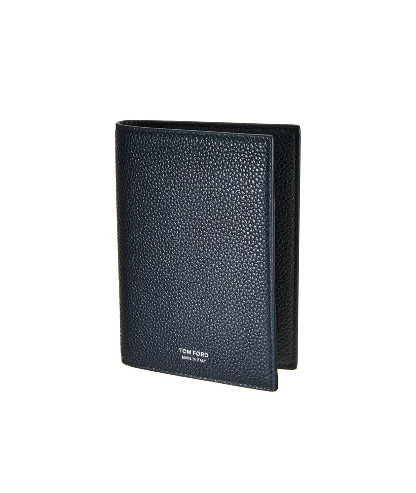 Tom Ford + Grain Leather Passport Holder | Yorkdale Mall