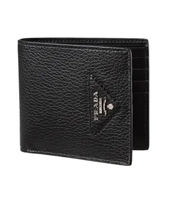 Logo Plaque Pebbled Leather Bifold Wallet
