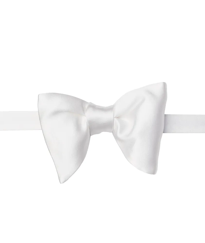 TOM FORD + Solid Silk Large Bow Tie | Yorkdale Mall