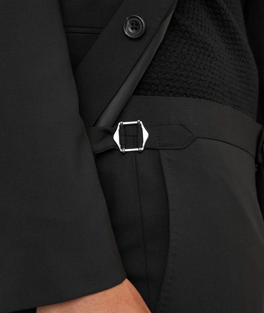 Performance Stretch-Virgin Wool Suit