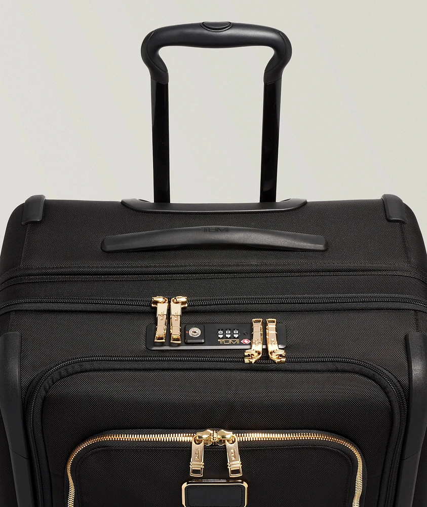 Alpha Extended Trip Expandable 4-Wheeled Packing Case