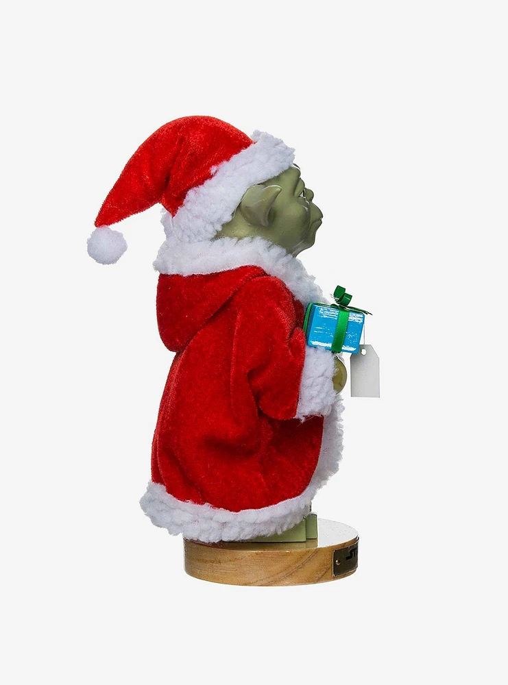 Star Wars Yoda In Santa Robe Nutcracker