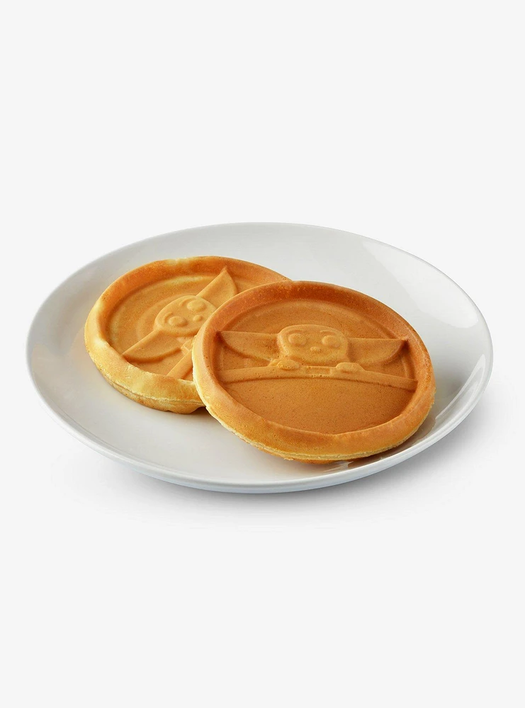 Star Wars The Mandalorian The Child Mini Waffle Maker 