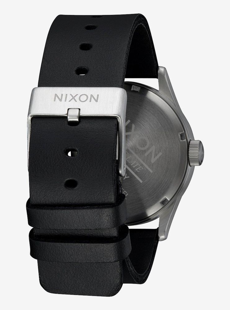 Nixon Sentry Leather All Silver Black Watch