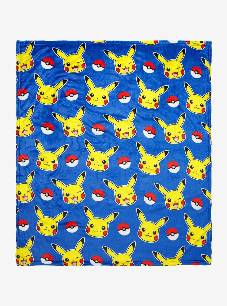 Pokémon Pikachu Plush and Blanket Set