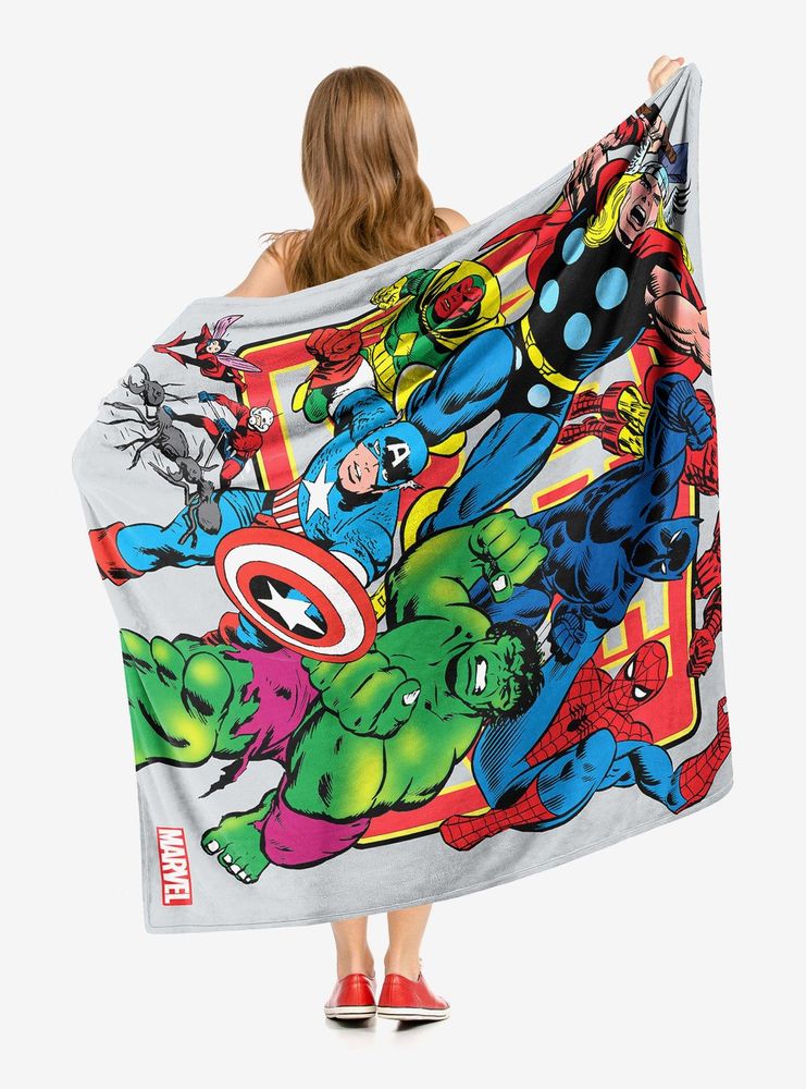 Marvel Future Fight Comic Run Throw Blanket