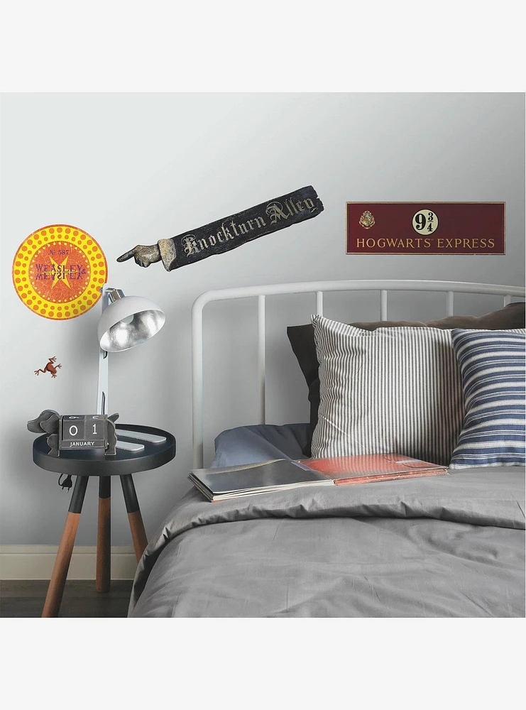 Harry Potter Signs Peel And Stick Wall Decals