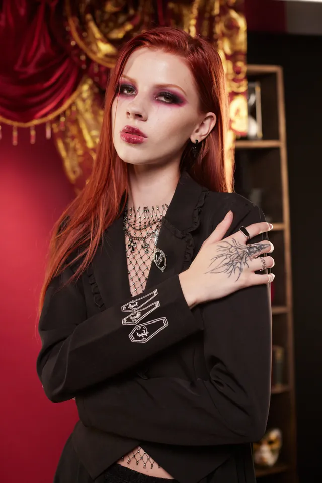 Hot Topic Interview With The Vampire Coffins Girls Peplum Waistcoat