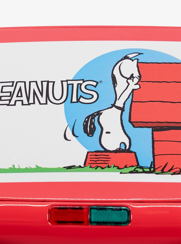 Peanuts Dog Treat Maker