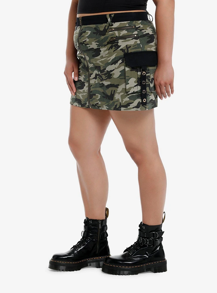 Green Camouflage Zipper Cargo Skirt Plus