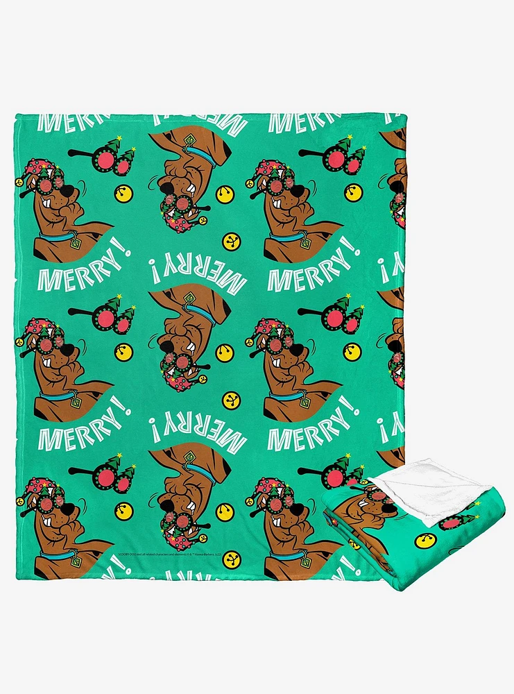 Scooby-Doo! Merry Silk Touch Throw Blanket