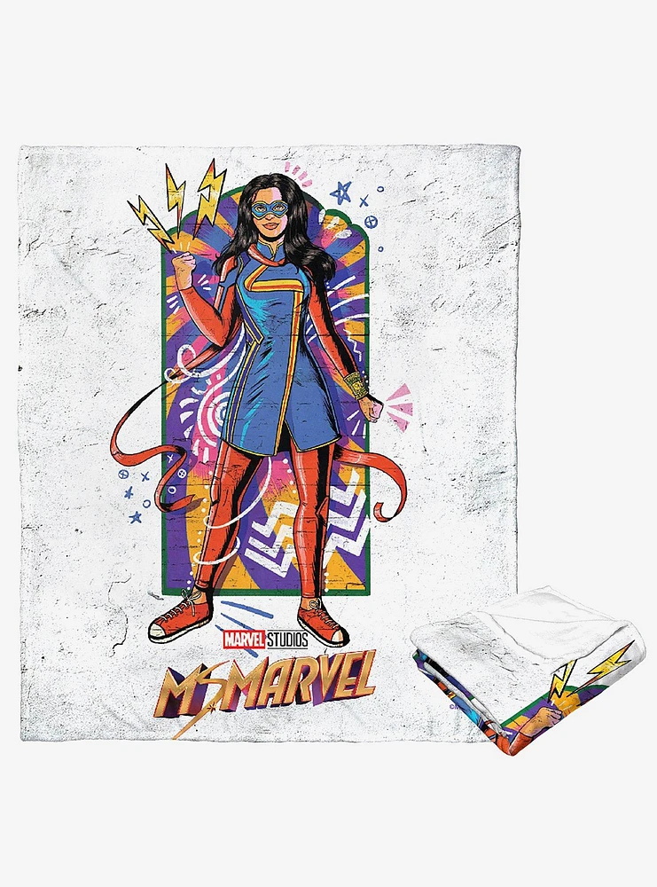 Marvel Ms Marvel Street Art Marvel Silk Touch Throw Blanket