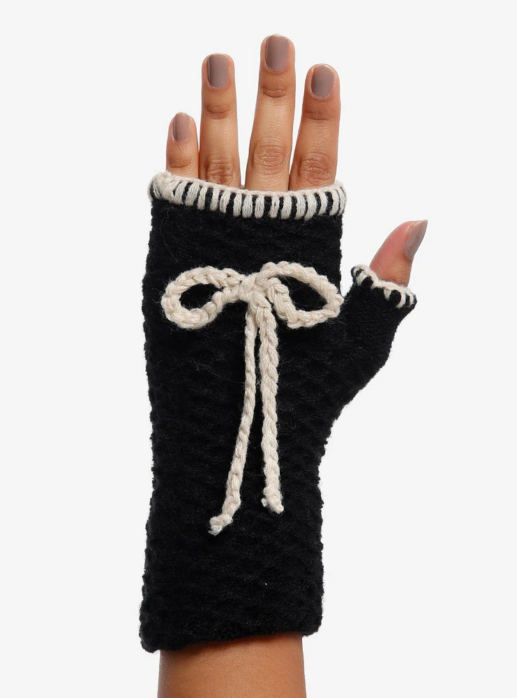 Black & Cream Crochet Bow Fingerless Gloves