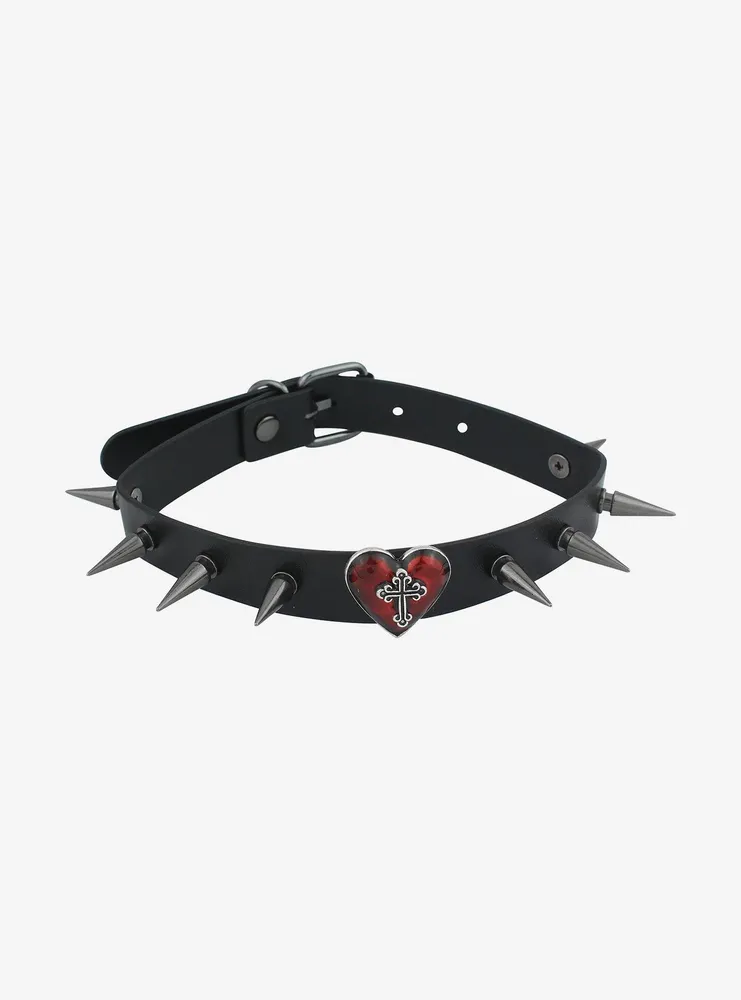 Social Collision® Gothic Heart Spike Choker