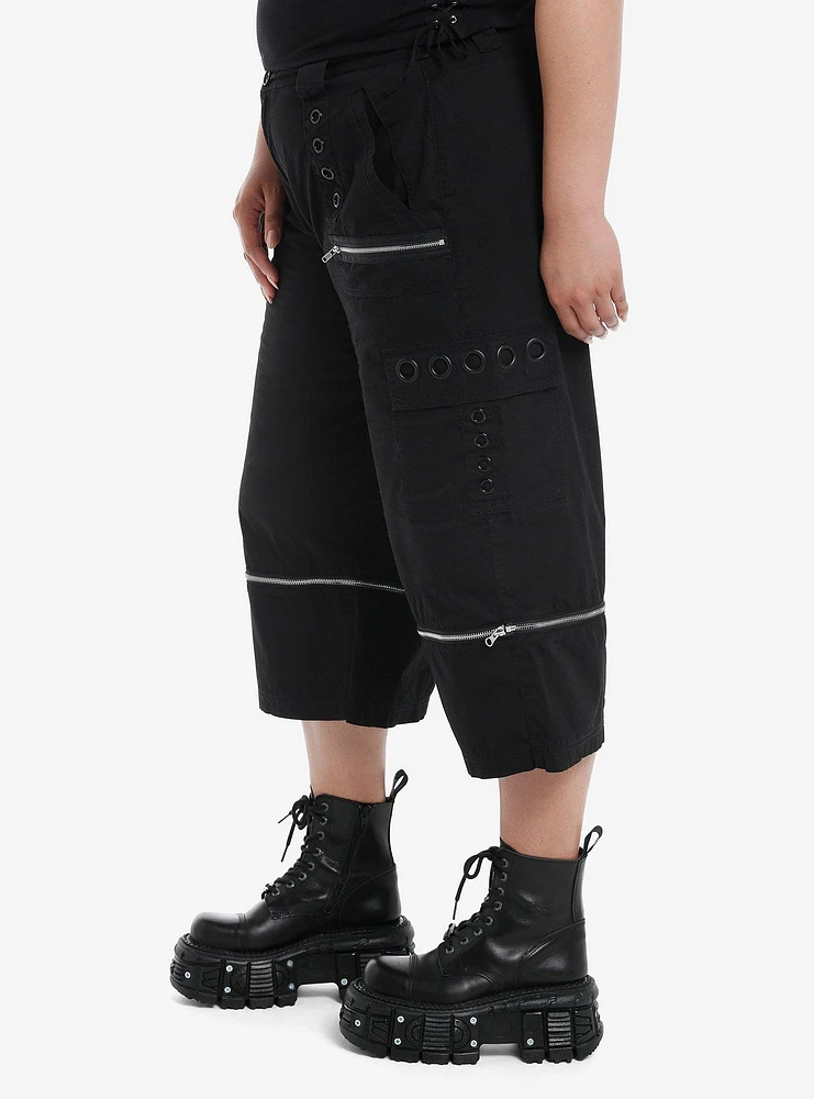 Social Collision Black Stud Grommet Zip-Off Cargo Shorts Plus