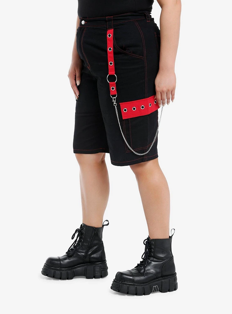 Social Collision Black & Red Grommet Chain Carpenter Shorts Plus