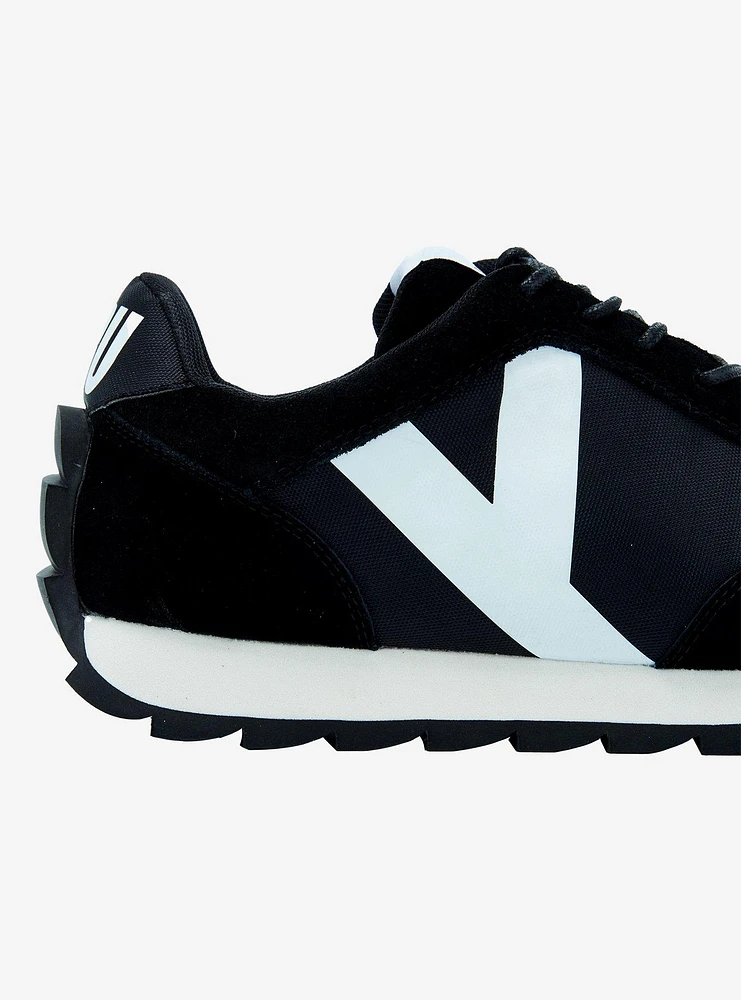 YRU Black & White Flash Sneakers