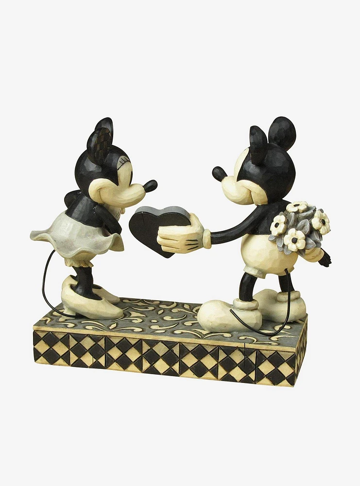 Disney Mickey and Minnie Real Sweetheart Figure