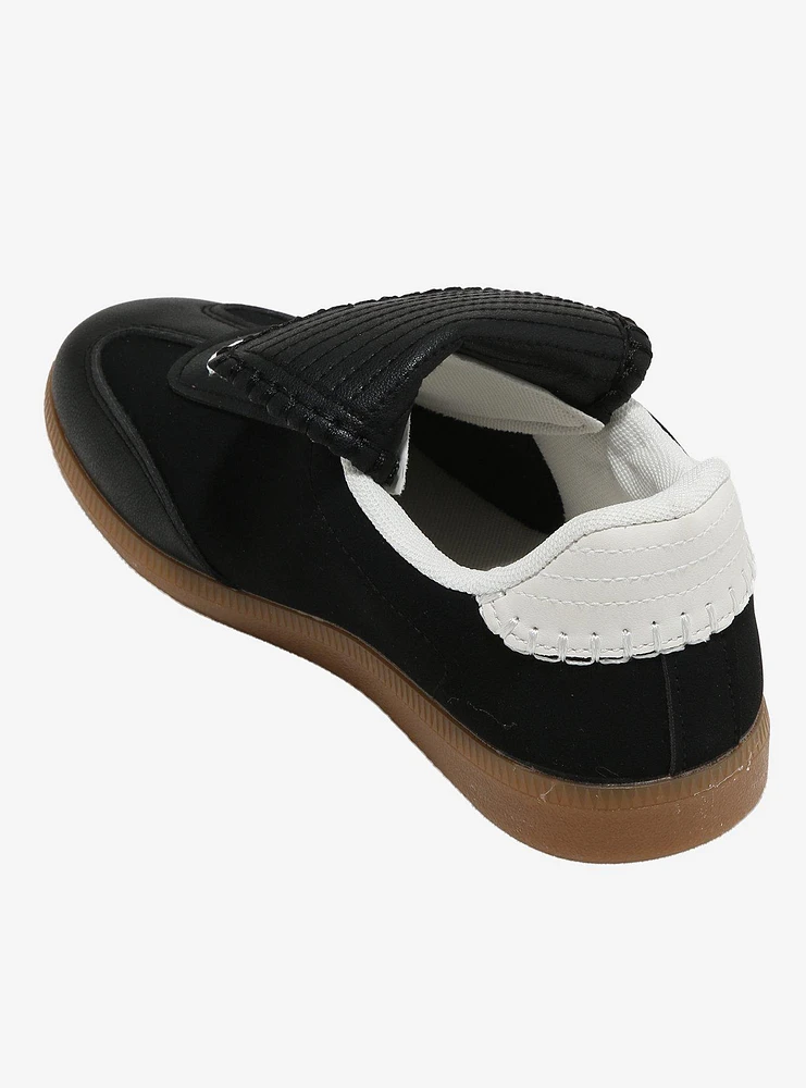 Yoki Black & White Narobi Sneakers