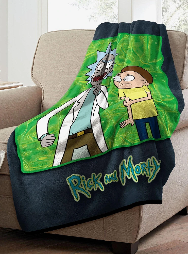 Rick & Morty Rick Investigates Micro Raschel Throw