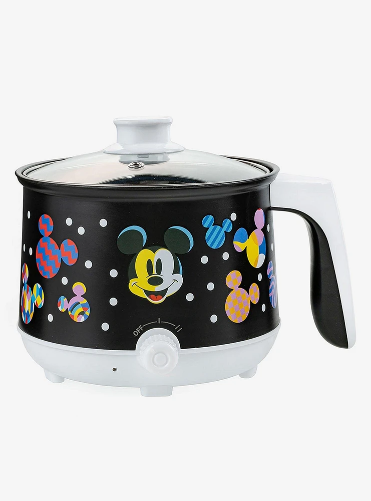 Disney Mickey Mouse Hot Pot with Ramen Bowls