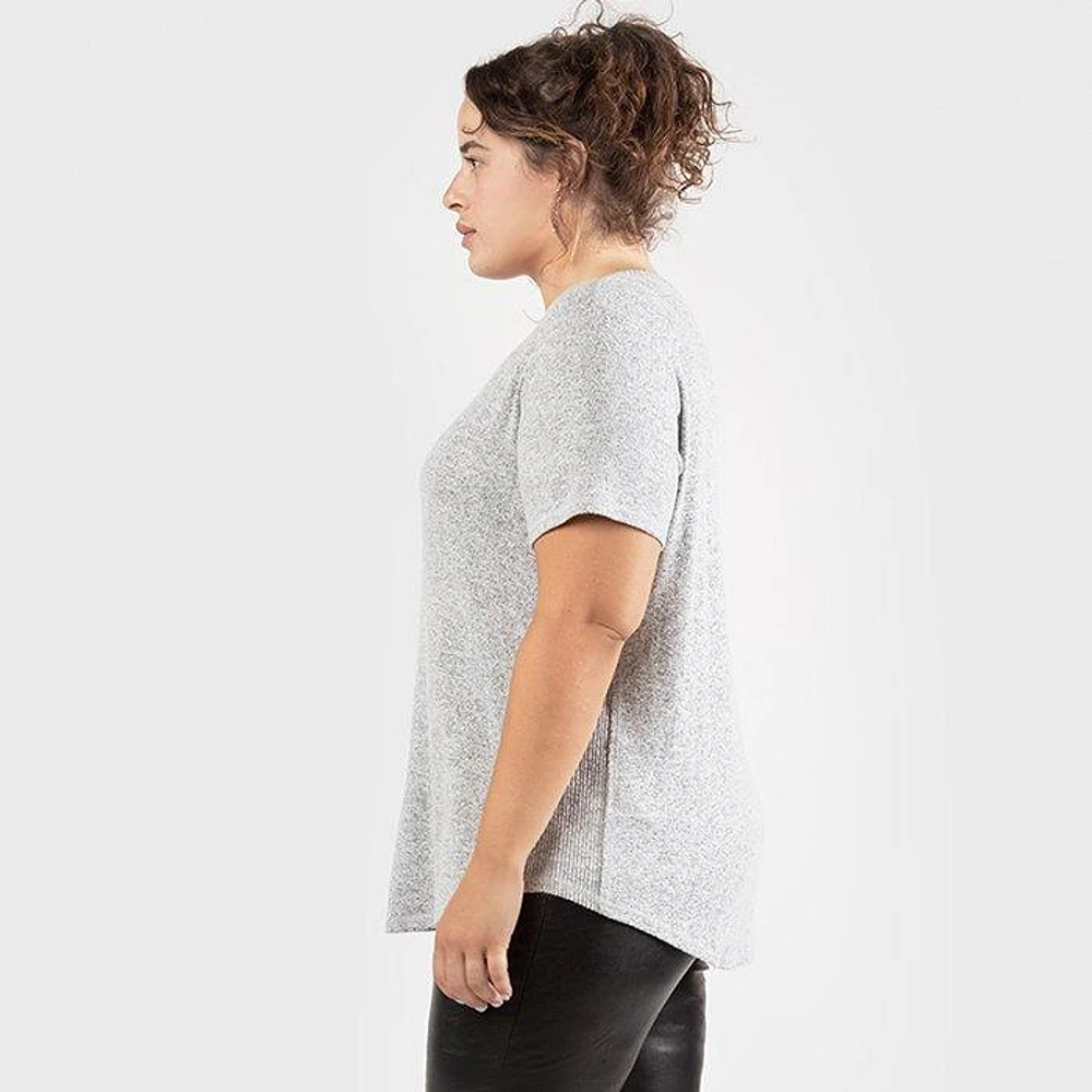 Women's Ribbed Side V-Neck T-Shirt (Plus Size)
