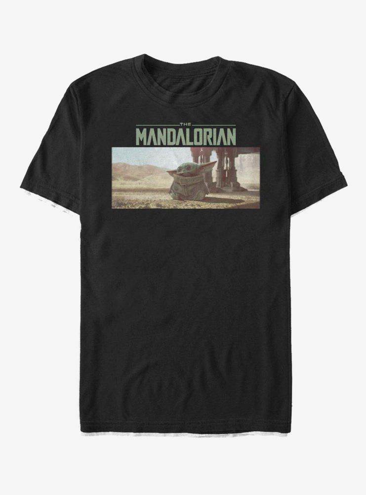 Star Wars The Mandalorian Child Looking Around T-Shirt