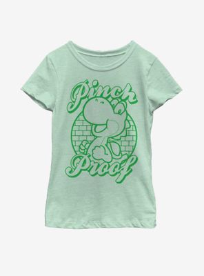 Nintendo Mario Pinch Proof Yoshi Youth Girls T-Shirt