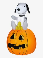 Peanuts Snoopy And Woodstock On Pumpkin Inflatable Décor