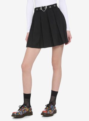 Black Pleated Skirt With Grommet Belt