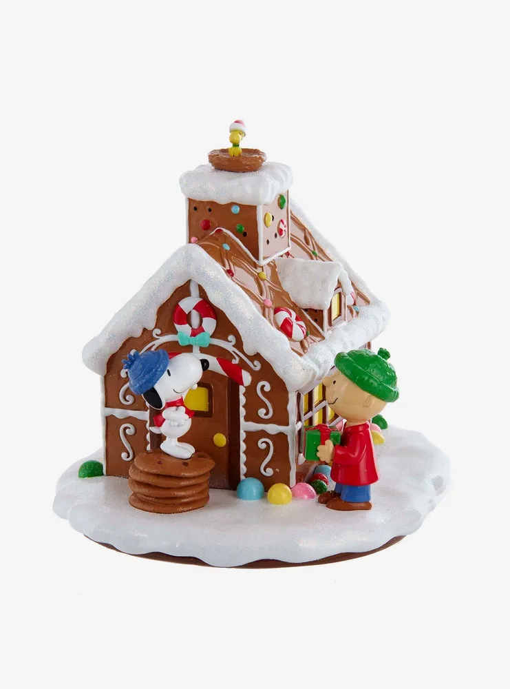 Peanuts Gingerbread House Table Piece