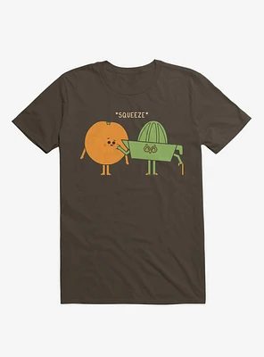 Squeeze Juicer Squeezing Orange Brown T-Shirt