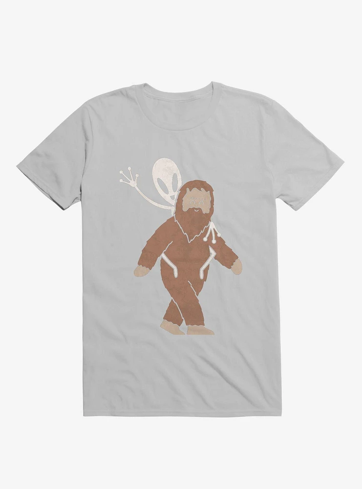 Alien And Sasquatch Piggyback Ice Grey T-Shirt
