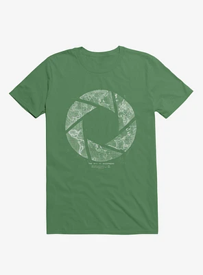 Traveling Lens Kelly Green T-Shirt