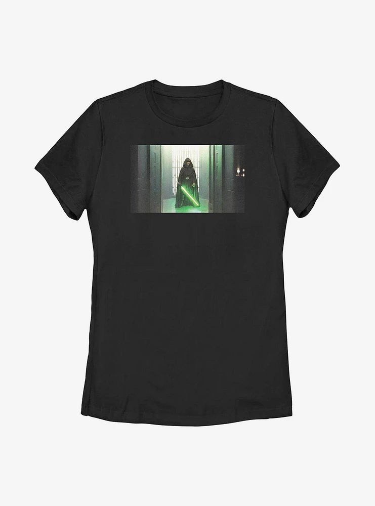 Star Wars The Mandalorian Lone Hero Womens T-Shirt