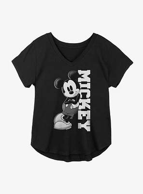 Disney Mickey Mouse Leaning Girls Plus T-Shirt