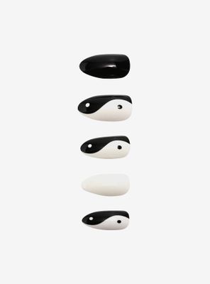 Black & White Yin-Yang Faux Nail Set