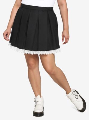 Black & White Lace Pleated Skirt Plus