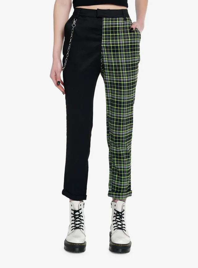 Hot Topic Plaid Cargo Pants for Women
