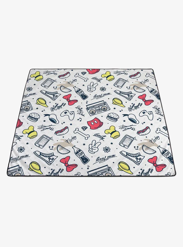 Disney Mickey & Friends Impresa Picnic Blanket