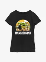 Star Wars The Mandalorian Grogu Playing With Stone Crabs Youth Girls T-Shirt