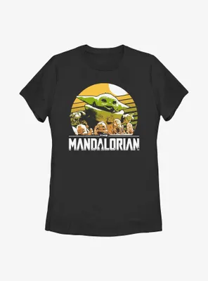 Star Wars The Mandalorian Grogu Playing With Stone Crabs Womens T-Shirt