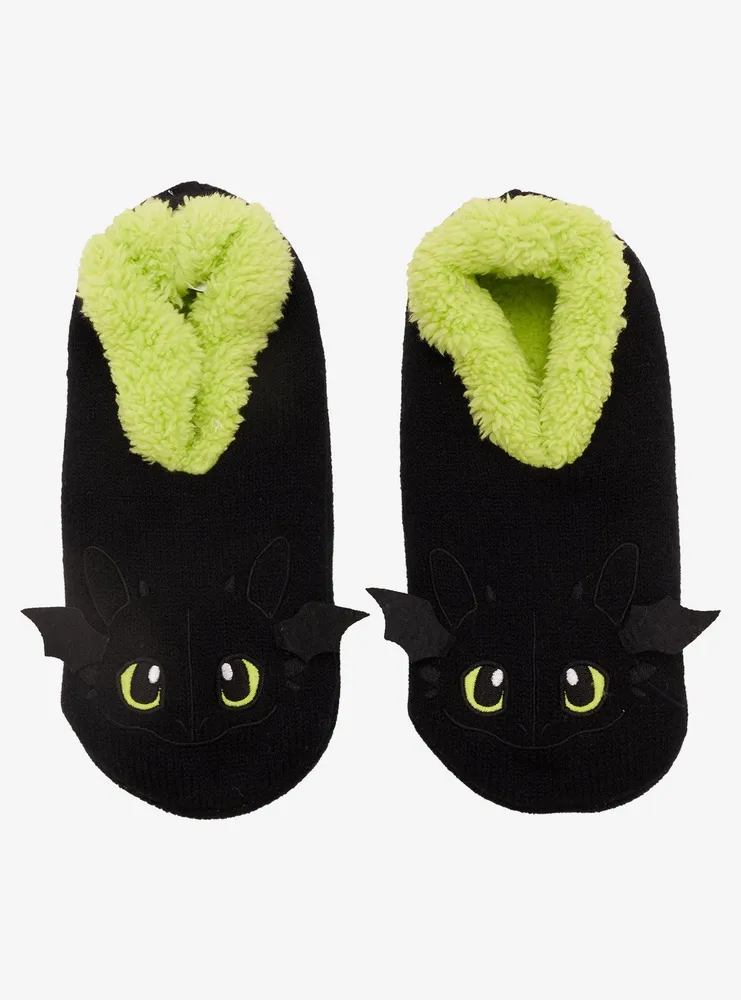 Dr. Seuss™ The Grinch Fuzzy Slipper Socks