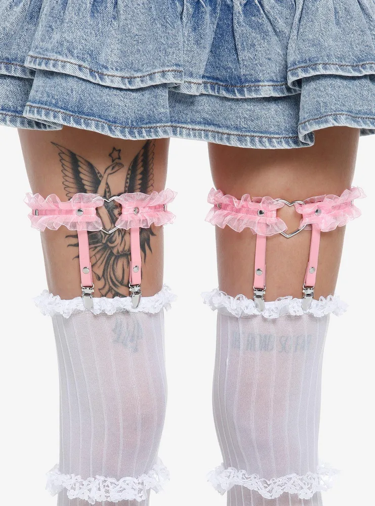 Looking For The One Garter Set