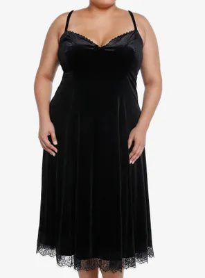 Cosmic Aura Black Velvet Lace Midi Dress Plus