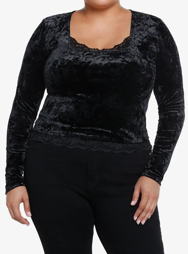 Hot Topic Social Collision Black Velvet Lace Girls Crop Long-Sleeve Top  Plus