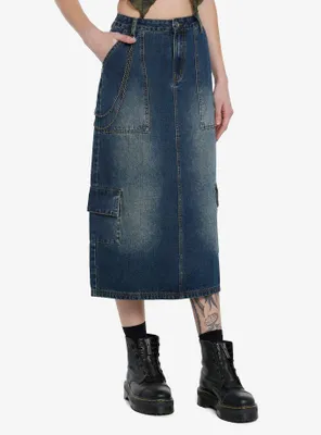 Social Collision Dark Wash Cargo Denim Midi Skirt With Chain