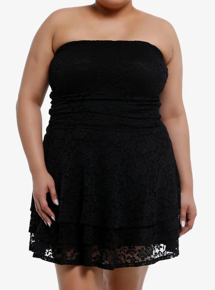 Black Lace Tiered Strapless Dress Plus