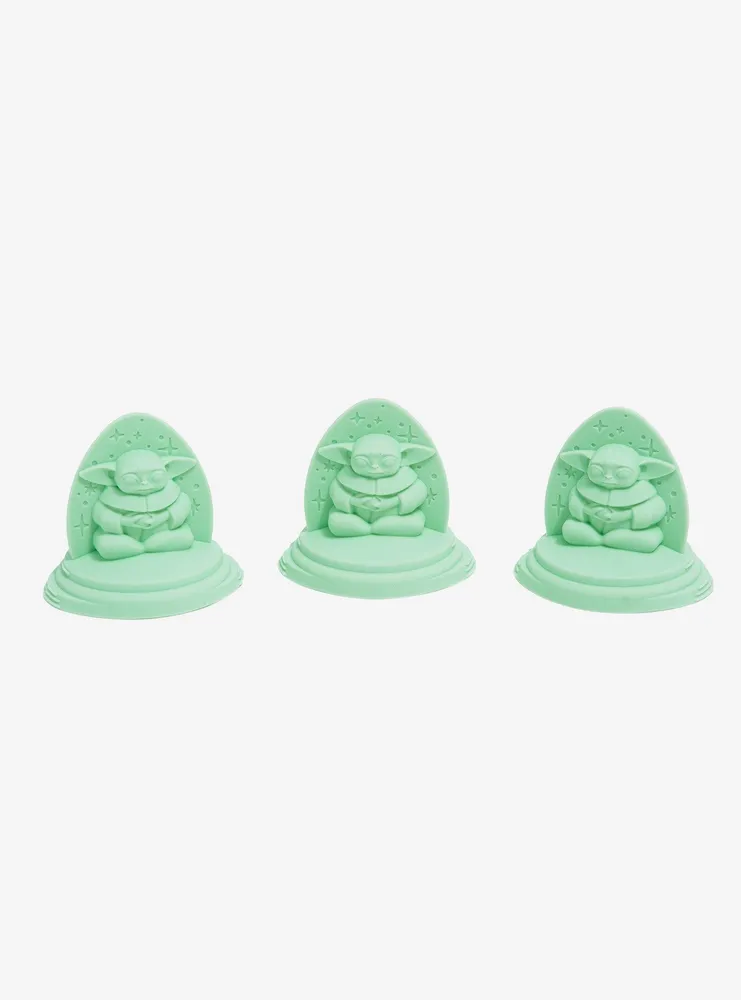 Star Wars The Mandalorian Grogu Figural Ice Molds