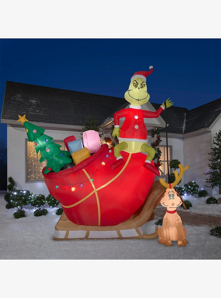 The Grinch and Max in Sleigh Airblown